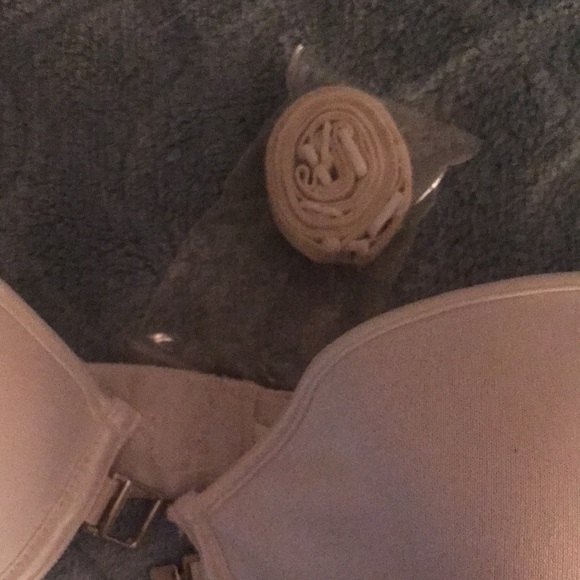 Bra new Rene Rofe 34C - Picture 5 of 10